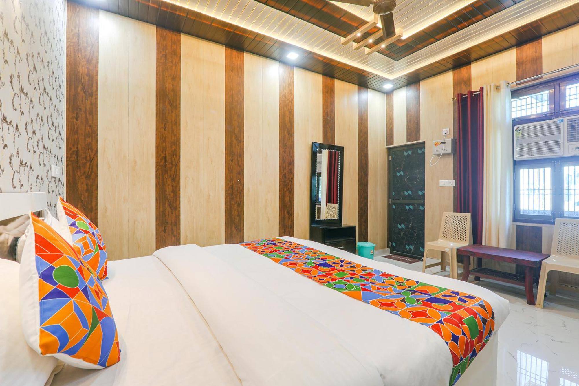 Fabhotel Uma Yugul Ayodhya Exterior photo